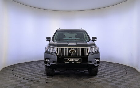 Toyota Land Cruiser Prado 150 рестайлинг 2, 2018 год, 3 950 000 рублей, 2 фотография