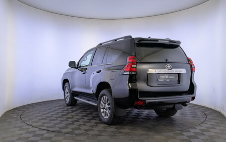 Toyota Land Cruiser Prado 150 рестайлинг 2, 2018 год, 3 950 000 рублей, 7 фотография