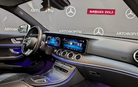 Mercedes-Benz E-Класс, 2022 год, 4 995 000 рублей, 25 фотография