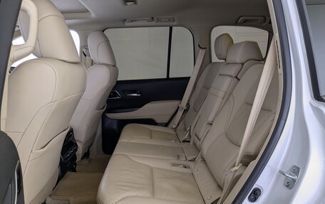 Toyota Land Cruiser, 2021 год, 10 300 000 рублей, 10 фотография