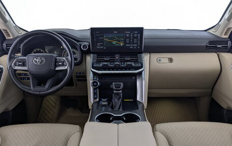 Toyota Land Cruiser, 2021 год, 10 300 000 рублей, 23 фотография