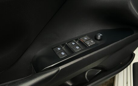 Toyota Camry, 2020 год, 2 590 000 рублей, 9 фотография
