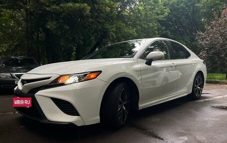 Toyota Camry, 2020 год, 2 590 000 рублей, 4 фотография