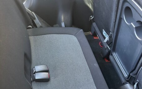 Toyota Corolla Spacio II, 2003 год, 699 000 рублей, 37 фотография
