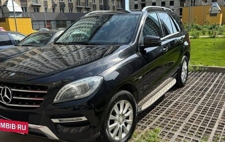 Mercedes-Benz M-Класс, 2012 год, 2 350 000 рублей, 2 фотография