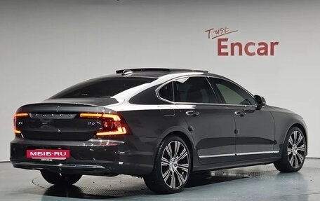 Volvo S90 II рестайлинг, 2022 год, 3 050 596 рублей, 3 фотография