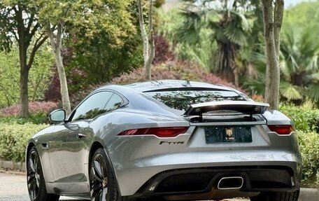 Jaguar F-Type I рестайлинг 2, 2022 год, 3 750 000 рублей, 3 фотография