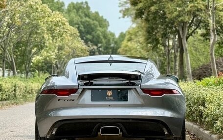 Jaguar F-Type I рестайлинг 2, 2022 год, 3 750 000 рублей, 4 фотография