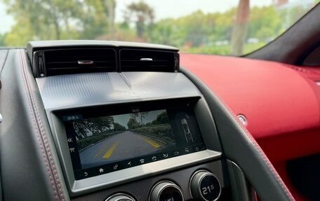 Jaguar F-Type I рестайлинг 2, 2022 год, 3 750 000 рублей, 10 фотография