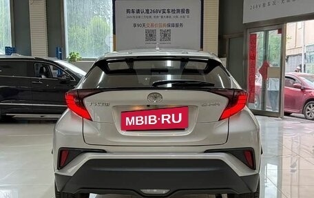 Toyota C-HR I рестайлинг, 2021 год, 2 250 000 рублей, 6 фотография