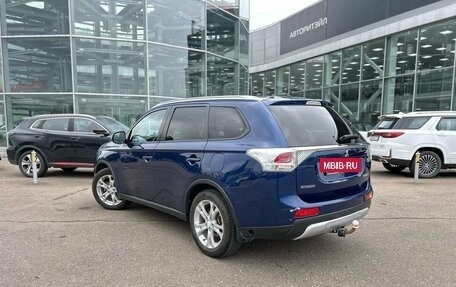Mitsubishi Outlander III рестайлинг 3, 2014 год, 1 399 000 рублей, 4 фотография