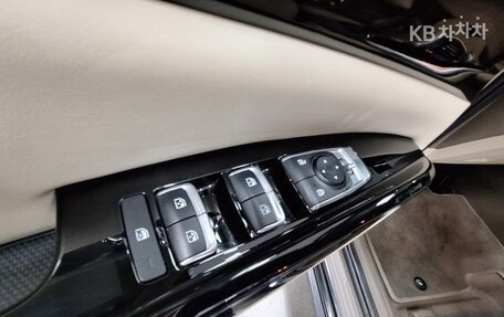 KIA Carnival, 2021 год, 2 390 000 рублей, 16 фотография