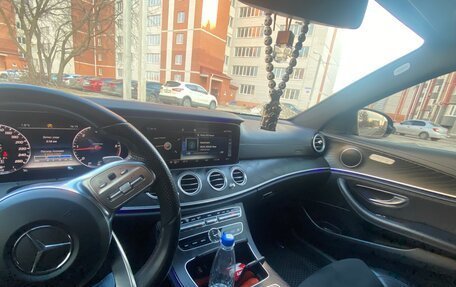 Mercedes-Benz E-Класс, 2018 год, 2 290 000 рублей, 7 фотография