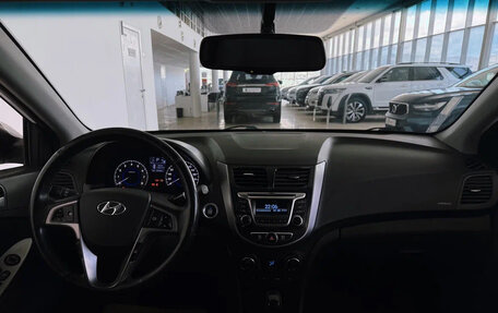 Hyundai Solaris II рестайлинг, 2015 год, 1 180 000 рублей, 9 фотография