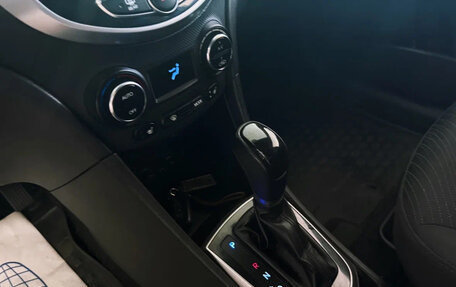 Hyundai Solaris II рестайлинг, 2015 год, 1 180 000 рублей, 14 фотография