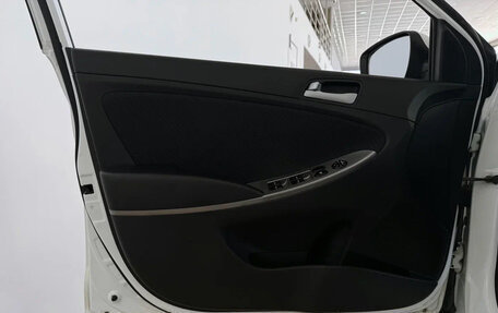Hyundai Solaris II рестайлинг, 2015 год, 1 180 000 рублей, 19 фотография