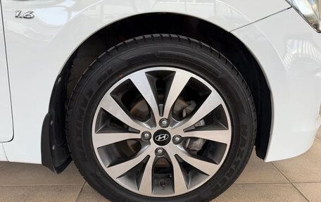 Hyundai Solaris II рестайлинг, 2015 год, 1 180 000 рублей, 28 фотография