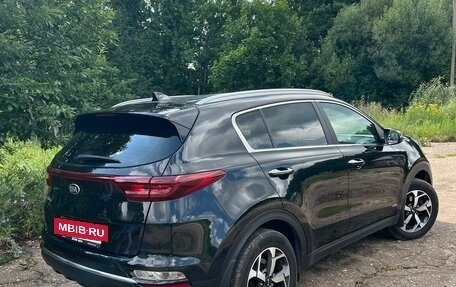 KIA Sportage IV рестайлинг, 2021 год, 2 750 000 рублей, 4 фотография