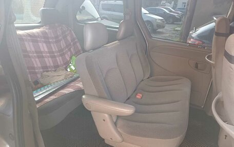 Chrysler Voyager IV, 2002 год, 440 000 рублей, 4 фотография
