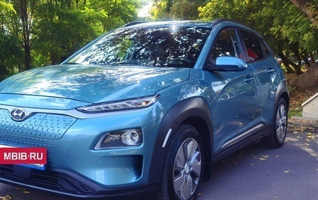 Hyundai Kona I, 2020 год, 2 200 000 рублей, 2 фотография