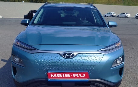 Hyundai Kona I, 2020 год, 2 200 000 рублей, 3 фотография