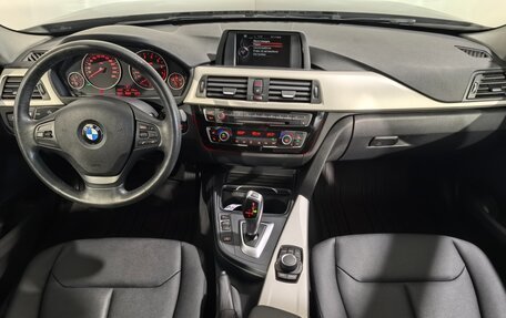 BMW 3 серия, 2017 год, 2 290 000 рублей, 11 фотография