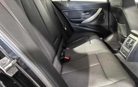 BMW 3 серия, 2017 год, 2 290 000 рублей, 27 фотография