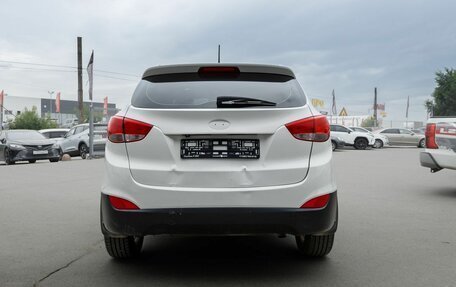 Hyundai ix35 I рестайлинг, 2011 год, 700 000 рублей, 6 фотография