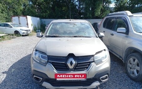 Renault Logan II, 2019 год, 650 000 рублей, 3 фотография
