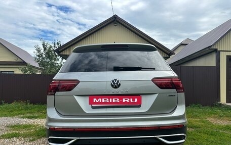 Volkswagen Tiguan II, 2021 год, 3 795 000 рублей, 10 фотография
