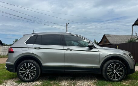 Volkswagen Tiguan II, 2021 год, 3 795 000 рублей, 14 фотография
