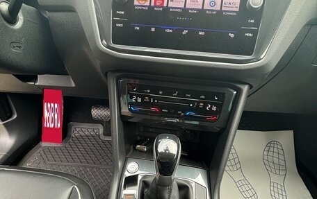Volkswagen Tiguan II, 2021 год, 3 795 000 рублей, 27 фотография