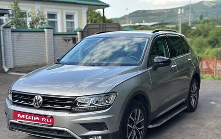 Volkswagen Tiguan II, 2019 год, 3 500 000 рублей, 2 фотография
