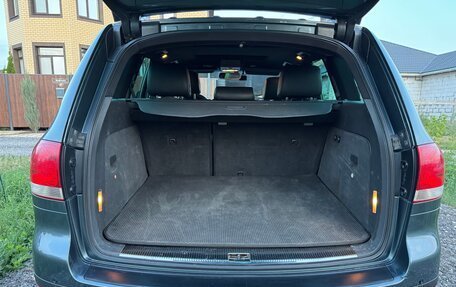 Volkswagen Touareg III, 2003 год, 750 000 рублей, 3 фотография