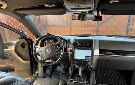 Volkswagen Touareg III, 2003 год, 750 000 рублей, 12 фотография