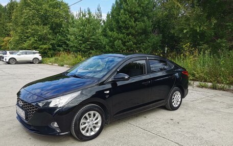 Hyundai Solaris II рестайлинг, 2021 год, 1 850 000 рублей, 9 фотография