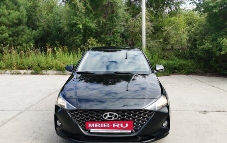Hyundai Solaris II рестайлинг, 2021 год, 1 850 000 рублей, 11 фотография