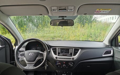 Hyundai Solaris II рестайлинг, 2021 год, 1 850 000 рублей, 21 фотография