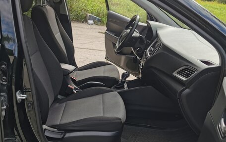 Hyundai Solaris II рестайлинг, 2021 год, 1 850 000 рублей, 23 фотография