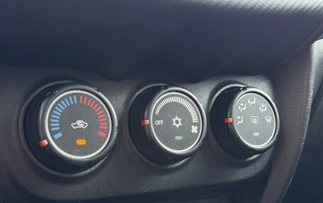Mitsubishi ASX I рестайлинг, 2014 год, 1 400 000 рублей, 17 фотография