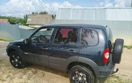 Chevrolet Niva I рестайлинг, 2013 год, 630 000 рублей, 11 фотография