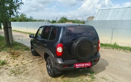 Chevrolet Niva I рестайлинг, 2013 год, 630 000 рублей, 4 фотография