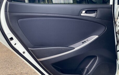 Hyundai Solaris II рестайлинг, 2015 год, 1 179 000 рублей, 18 фотография