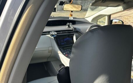 Toyota Prius, 2010 год, 900 000 рублей, 5 фотография