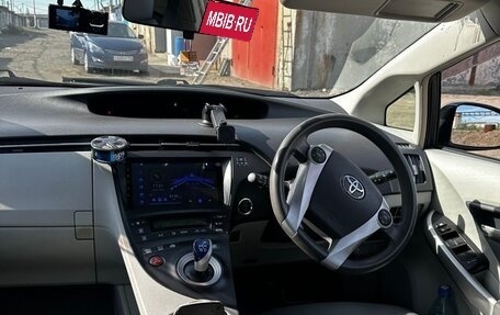 Toyota Prius, 2010 год, 900 000 рублей, 6 фотография