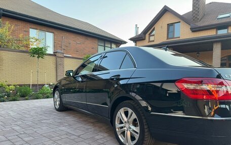 Mercedes-Benz E-Класс, 2011 год, 1 750 000 рублей, 10 фотография