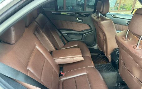 Mercedes-Benz E-Класс, 2011 год, 1 750 000 рублей, 18 фотография