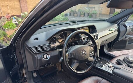 Mercedes-Benz E-Класс, 2011 год, 1 750 000 рублей, 13 фотография
