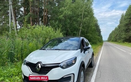 Renault Kaptur I рестайлинг, 2018 год, 1 300 000 рублей, 3 фотография