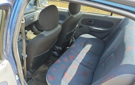 Renault Clio III, 2000 год, 167 000 рублей, 6 фотография